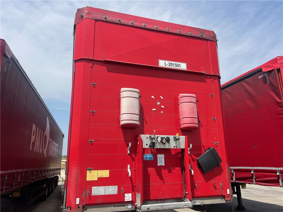 SCHMITZ CARGOBULL SCB-S3T TETO ELEVAR - Semi-reboque de lona: foto 5 SCHMITZ CARGOBULL SCB-S3T TETO ELEVAR - Semi-reboque de lona: foto 5