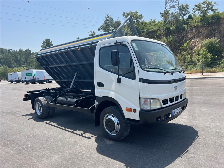 Camião basculante TOYOTA DYNA: foto 13