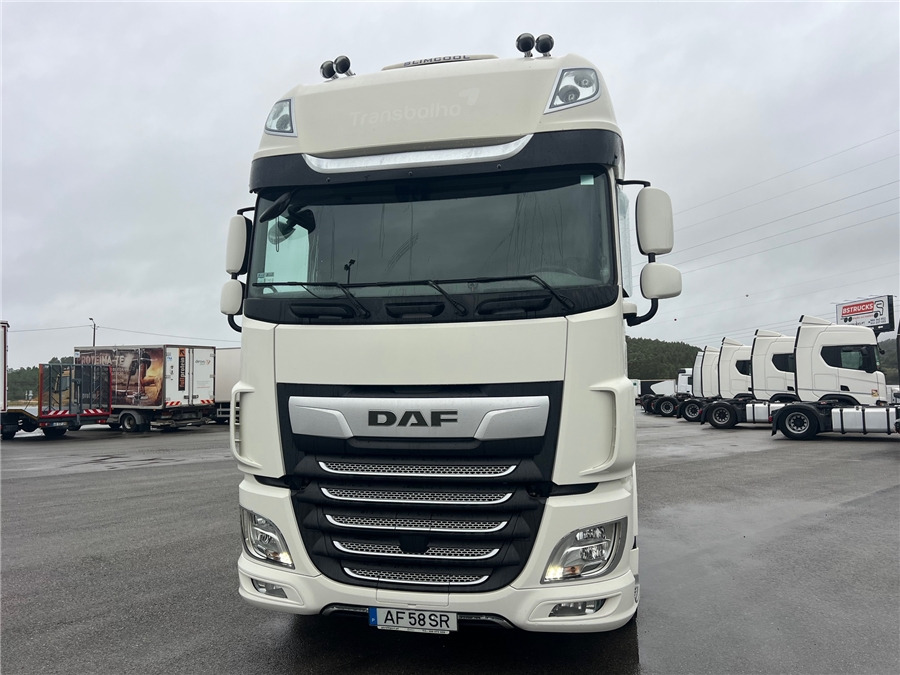 DAF XF 530 Retarder / Airparkoll - Tractor: foto 2 DAF XF 530 Retarder / Airparkoll - Tractor: foto 2