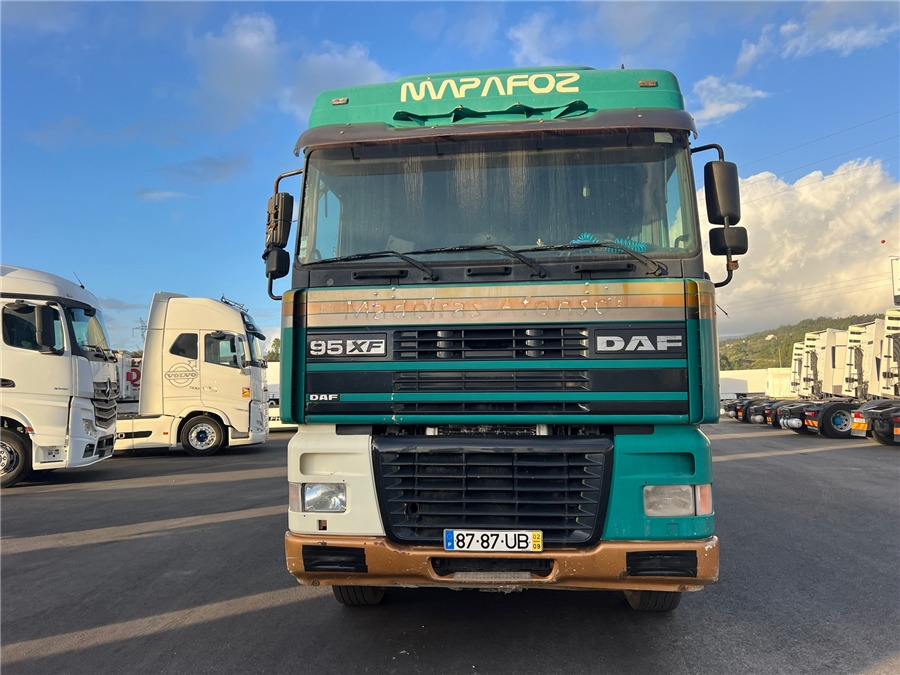 DAF XF95/480 Manual gear - Tractor: foto 2 DAF XF95/480 Manual gear - Tractor: foto 2
