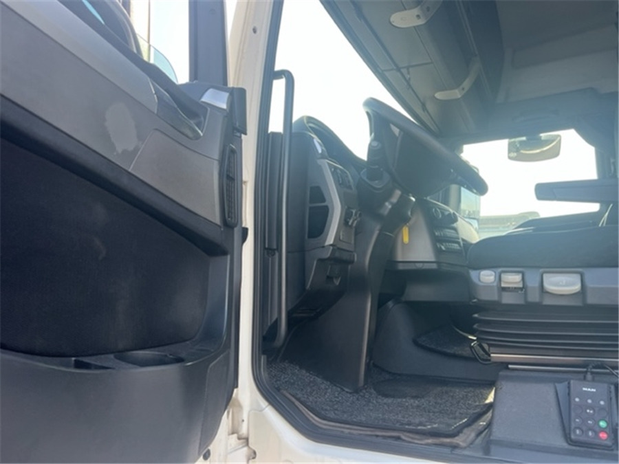 MAN TGX 18.480/RETARDER/ - Tractor: foto 5 MAN TGX 18.480/RETARDER/ - Tractor: foto 5
