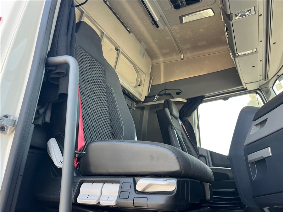 Locação financeira de Renault T480 / RETARDER Renault T480 / RETARDER: foto 13