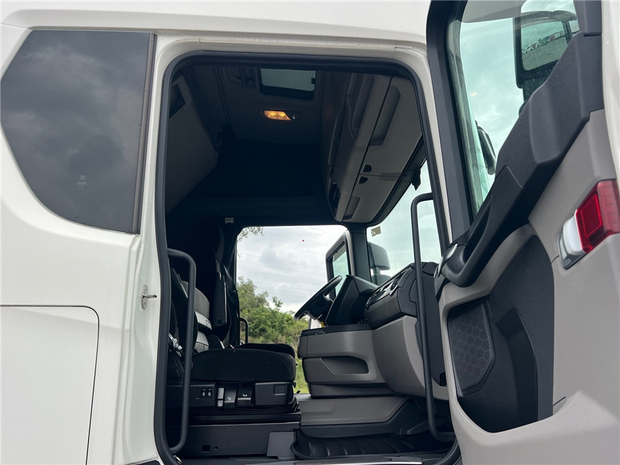 Tractor Scania R450: foto 12