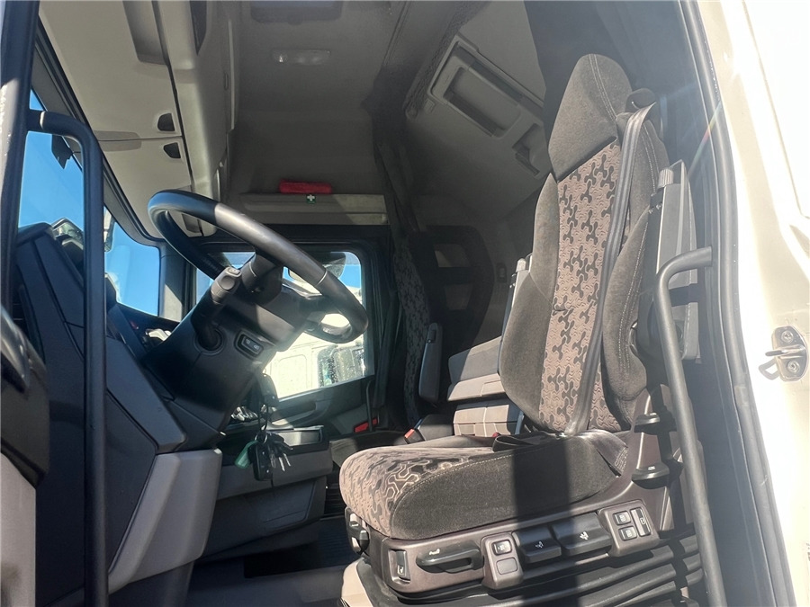 Locação financeira de Scania R450 / RETARDER Scania R450 / RETARDER: foto 15 Locação financeira de Scania R450 / RETARDER Scania R450 / RETARDER: foto 15