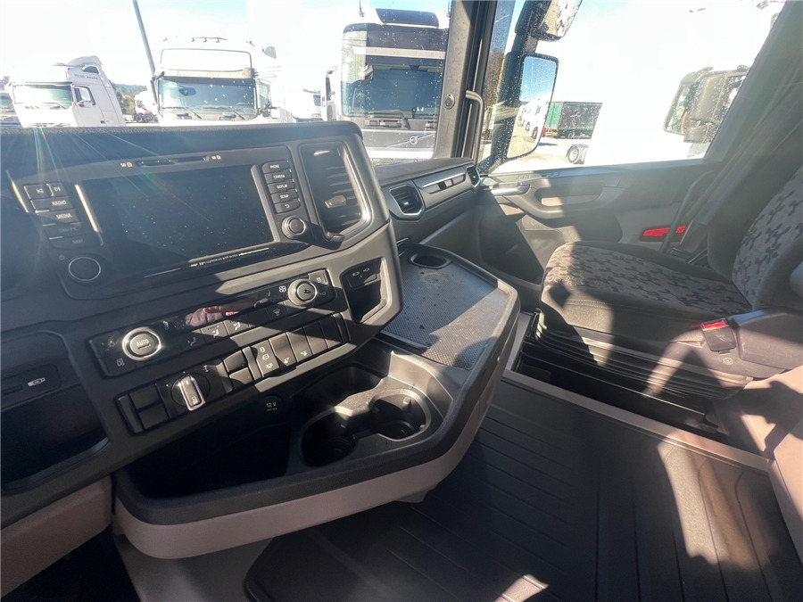 Locação financeira de Scania R450 / RETARDER Scania R450 / RETARDER: foto 20 Locação financeira de Scania R450 / RETARDER Scania R450 / RETARDER: foto 20