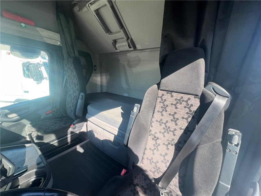 Locação financeira de Scania R450 / RETARDER Scania R450 / RETARDER: foto 16 Locação financeira de Scania R450 / RETARDER Scania R450 / RETARDER: foto 16