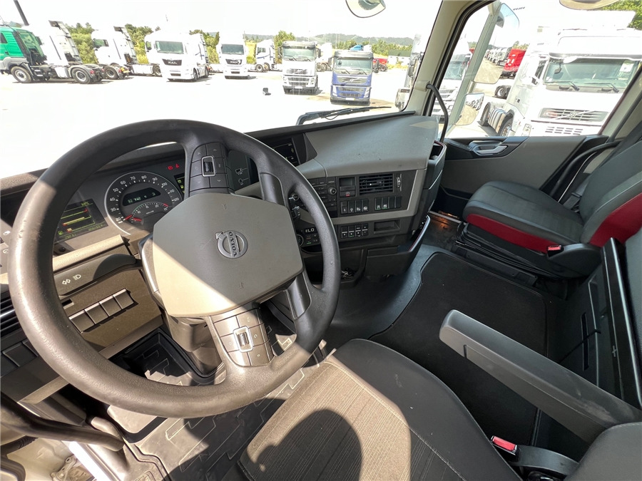 Locação financeira de Volvo FH 460 /RETARDER Volvo FH 460 /RETARDER: foto 18