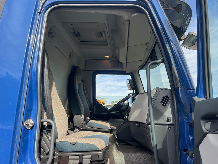 Locação financeira de Volvo FL Volvo FL: foto 15