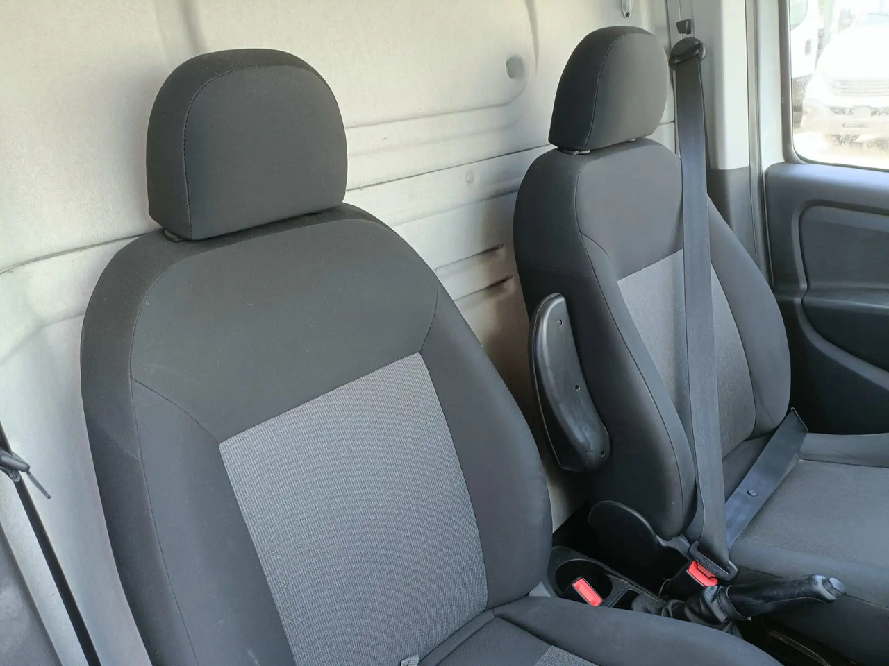 FIAT DOBLO CARGO 1.3 MJT SX - Furgão: foto 5 FIAT DOBLO CARGO 1.3 MJT SX - Furgão: foto 5