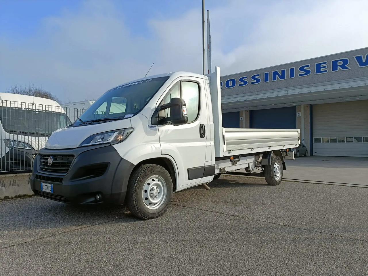 FIAT DUCATO 35 L2H1 - Carrinha de caixa aberta: foto 3 FIAT DUCATO 35 L2H1 - Carrinha de caixa aberta: foto 3