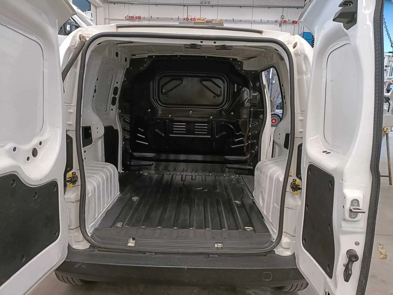 FIAT FIORINO SX - Furgão: foto 4 FIAT FIORINO SX - Furgão: foto 4