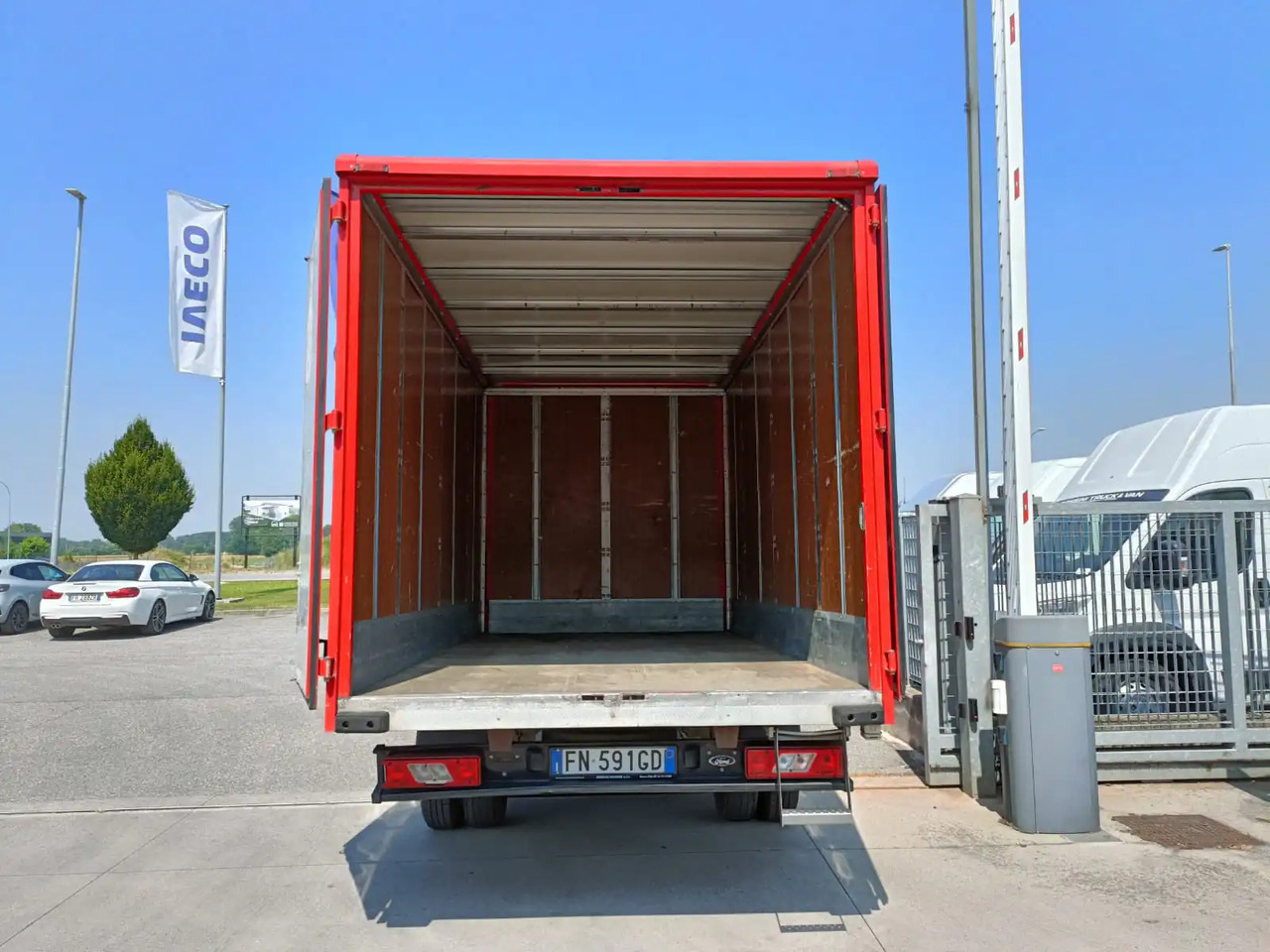 Carrinha de contentor FORD TRANSIT FURGONATO BOX: foto 7