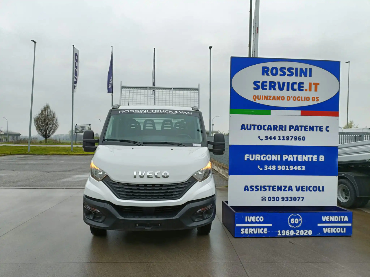 IVECO DAILY 35C14 DOPPIA CABINA RIBALTABILE 2.3 - Carrinha basculante: foto 5 IVECO DAILY 35C14 DOPPIA CABINA RIBALTABILE 2.3 - Carrinha basculante: foto 5