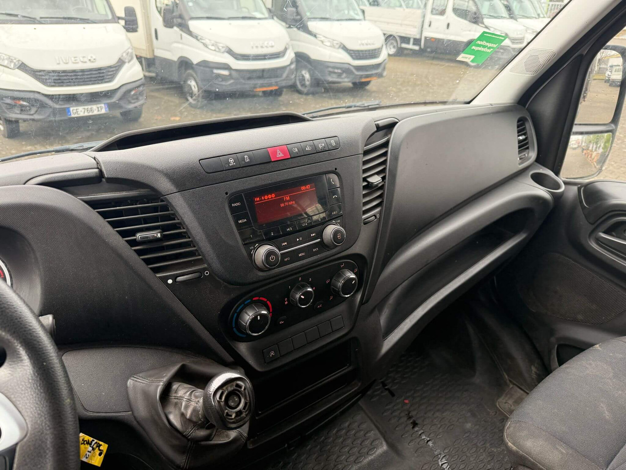 IVECO DAILY 35C14 DOPPIA CABINA RIBALTABILE 3.0 - Carrinha basculante: foto 3 IVECO DAILY 35C14 DOPPIA CABINA RIBALTABILE 3.0 - Carrinha basculante: foto 3