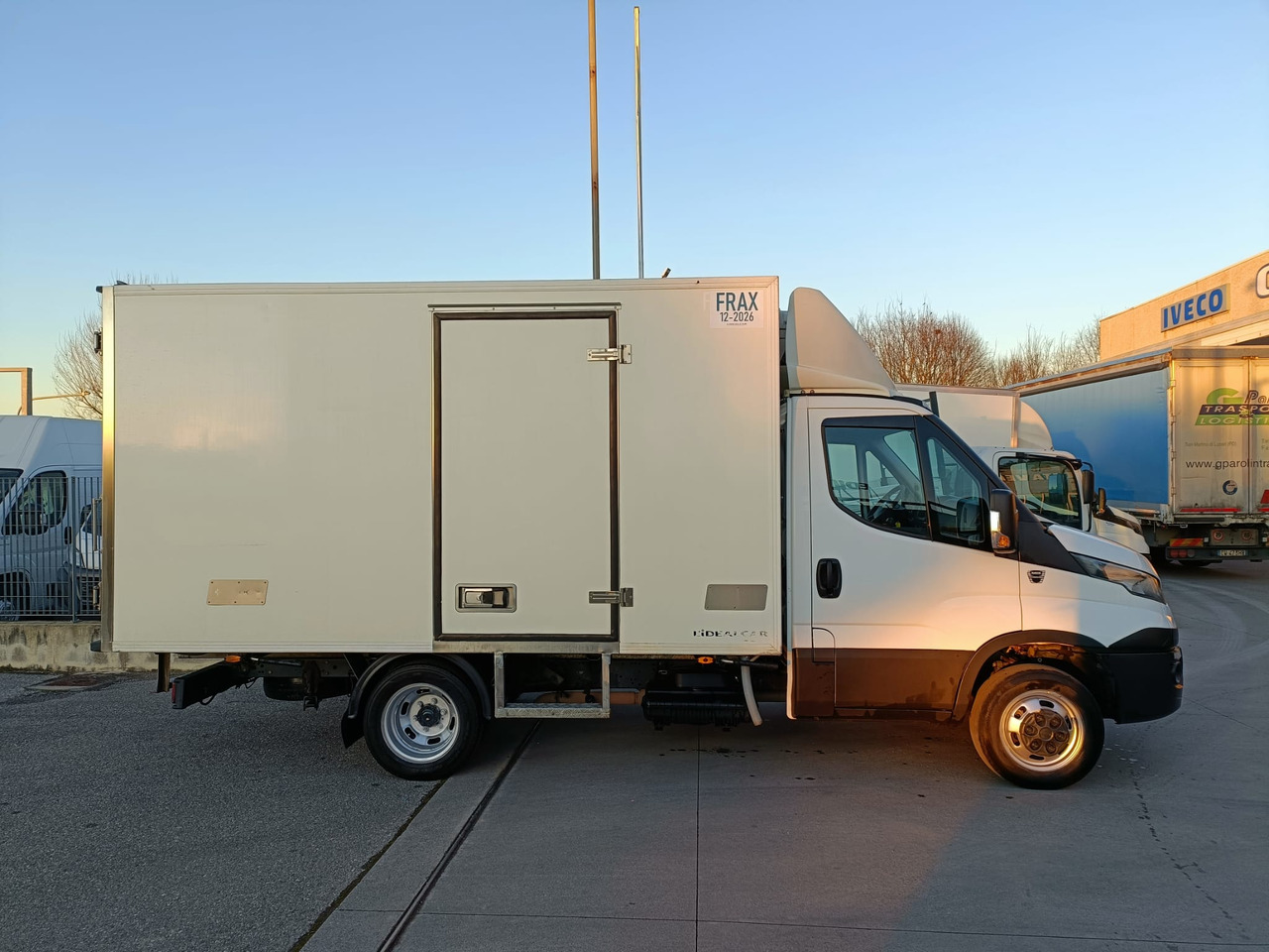 IVECO DAILY 35C18 FRIGO FRCX 3.0 - Carrinha frigorífica: foto 3 IVECO DAILY 35C18 FRIGO FRCX 3.0 - Carrinha frigorífica: foto 3