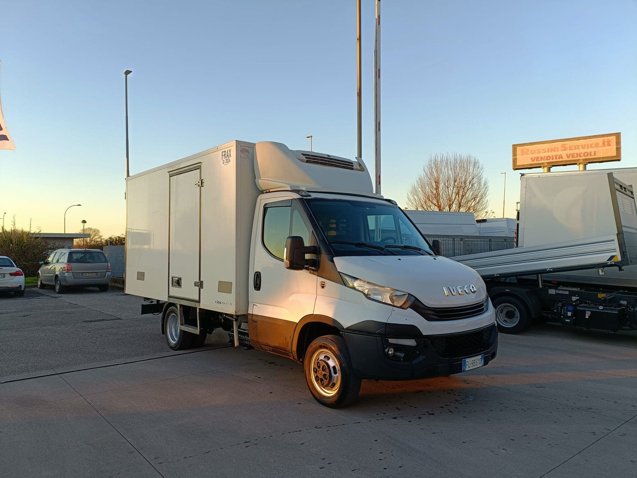 IVECO DAILY 35C18 FRIGO FRCX 3.0 - Carrinha frigorífica: foto 1 IVECO DAILY 35C18 FRIGO FRCX 3.0 - Carrinha frigorífica: foto 1