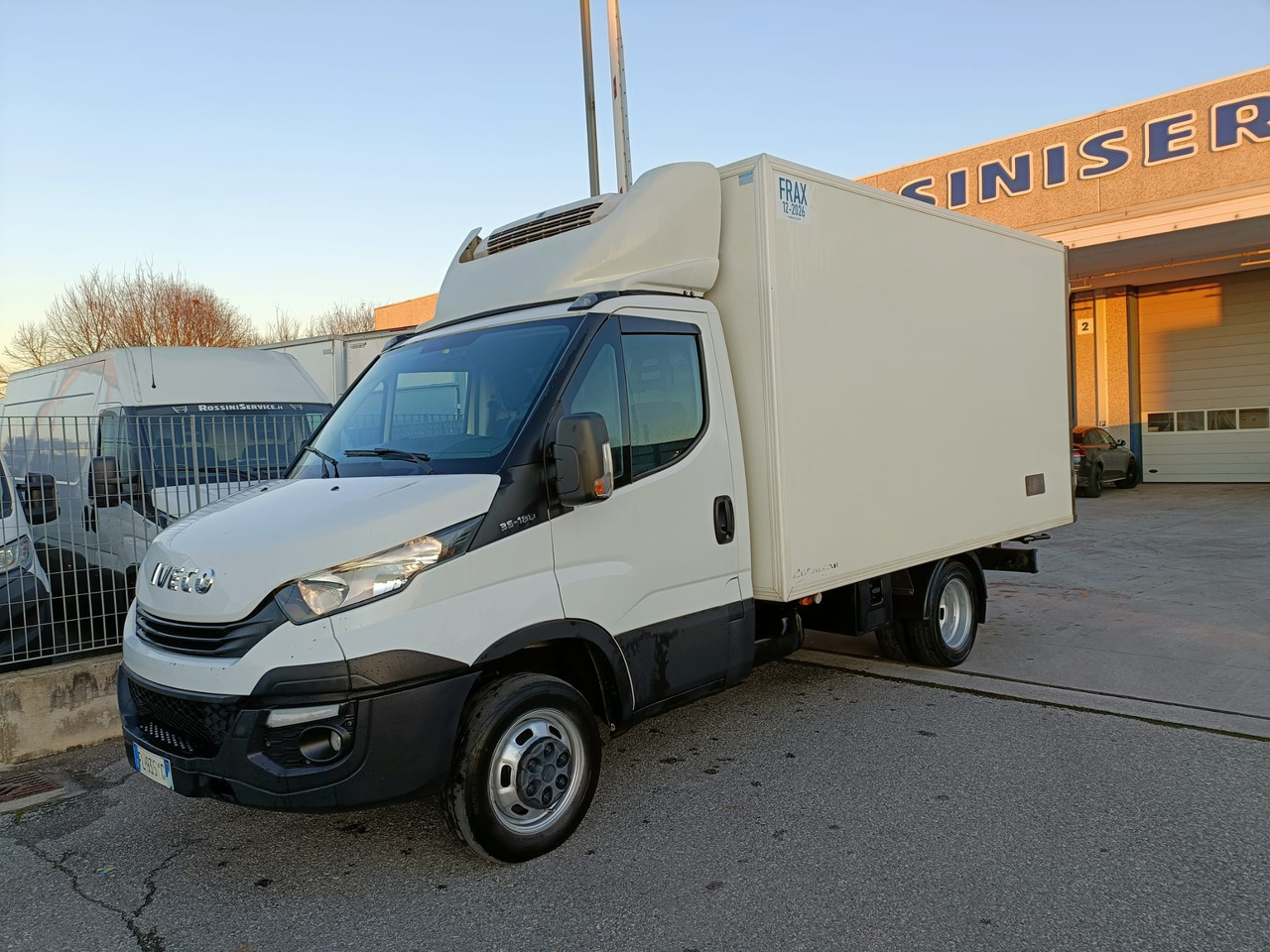 IVECO DAILY 35C18 FRIGO FRCX 3.0 - Carrinha frigorífica: foto 4 IVECO DAILY 35C18 FRIGO FRCX 3.0 - Carrinha frigorífica: foto 4