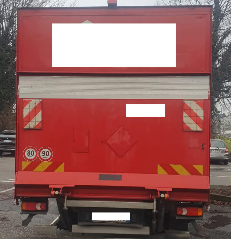 IVECO EUROCARGO 100E18 - Camião furgão: foto 3 IVECO EUROCARGO 100E18 - Camião furgão: foto 3