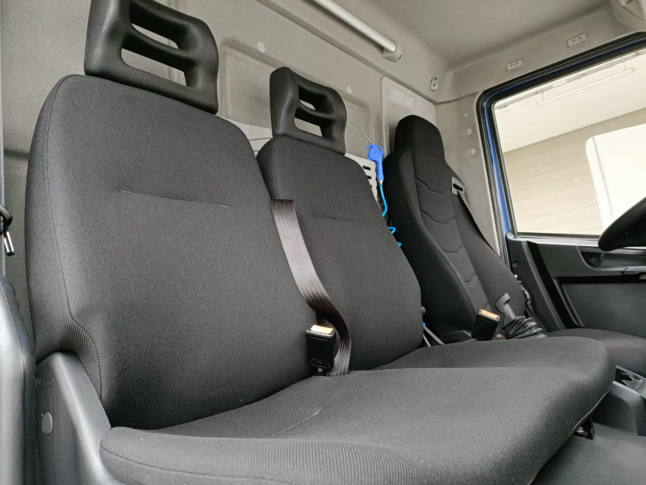 IVECO EUROCARGO 120E22P - Camião chassi: foto 3 IVECO EUROCARGO 120E22P - Camião chassi: foto 3