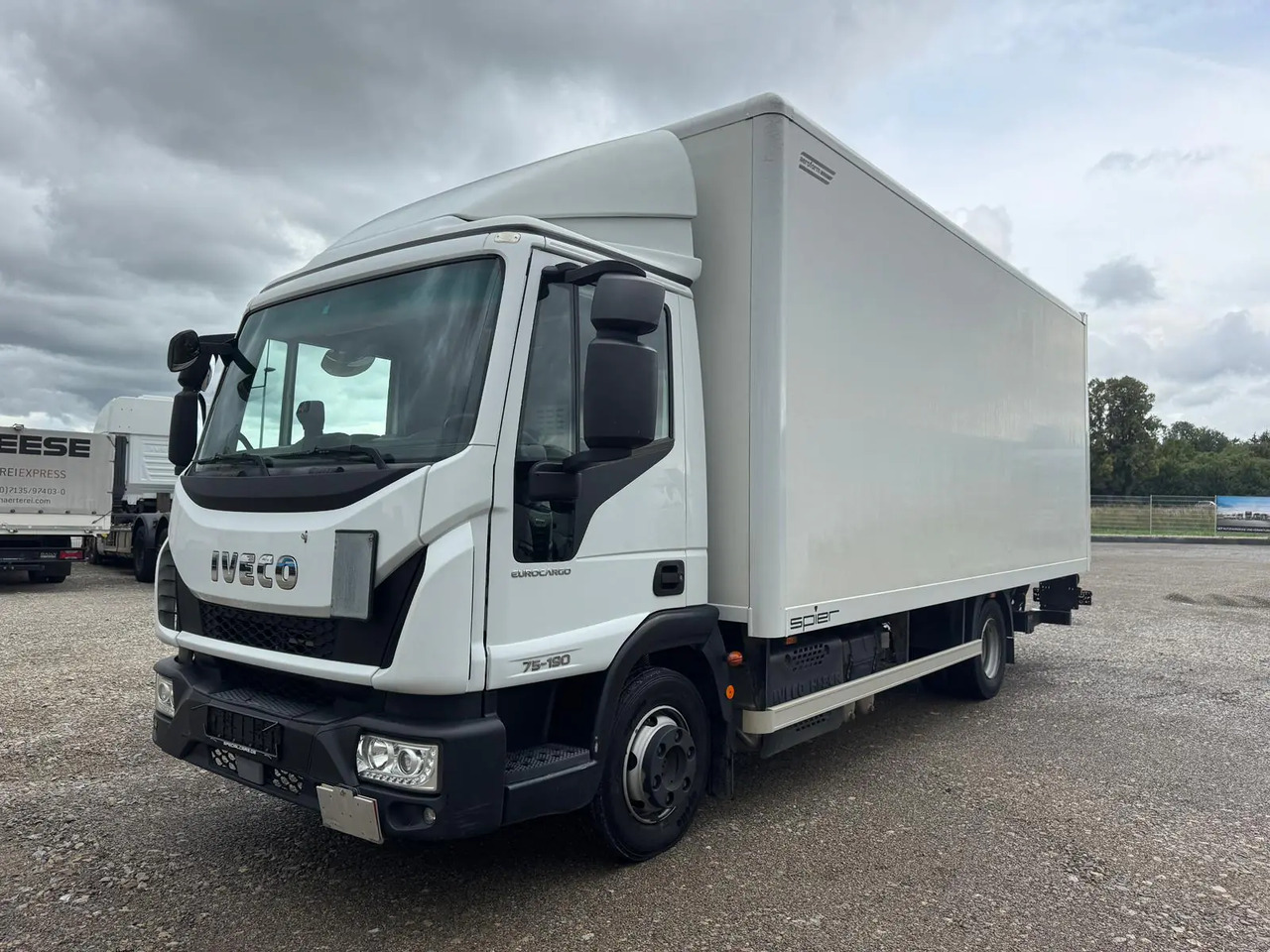 IVECO EUROCARGO 75E19P - Camião furgão: foto 1 IVECO EUROCARGO 75E19P - Camião furgão: foto 1