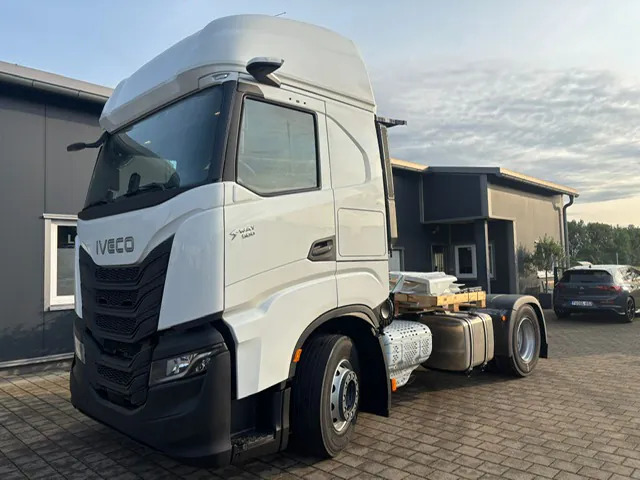 IVECO STRALIS S-WAY AS440S50 T/P - Camião chassi: foto 2 IVECO STRALIS S-WAY AS440S50 T/P - Camião chassi: foto 2