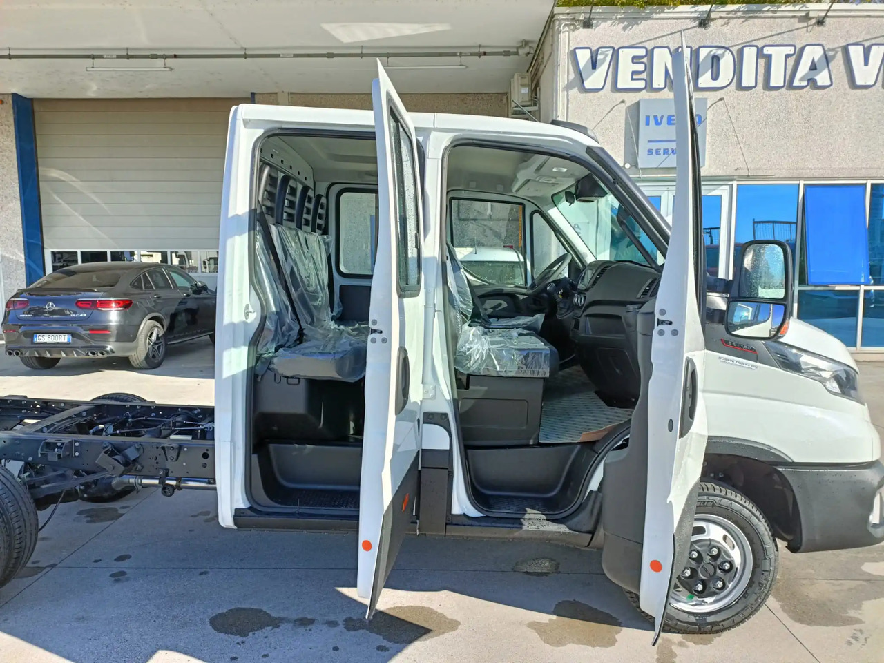 IVECO DAILY 35C16 DOPPIA CABINA 7 POSTI - Veículo comercial: foto 5 IVECO DAILY 35C16 DOPPIA CABINA 7 POSTI - Veículo comercial: foto 5