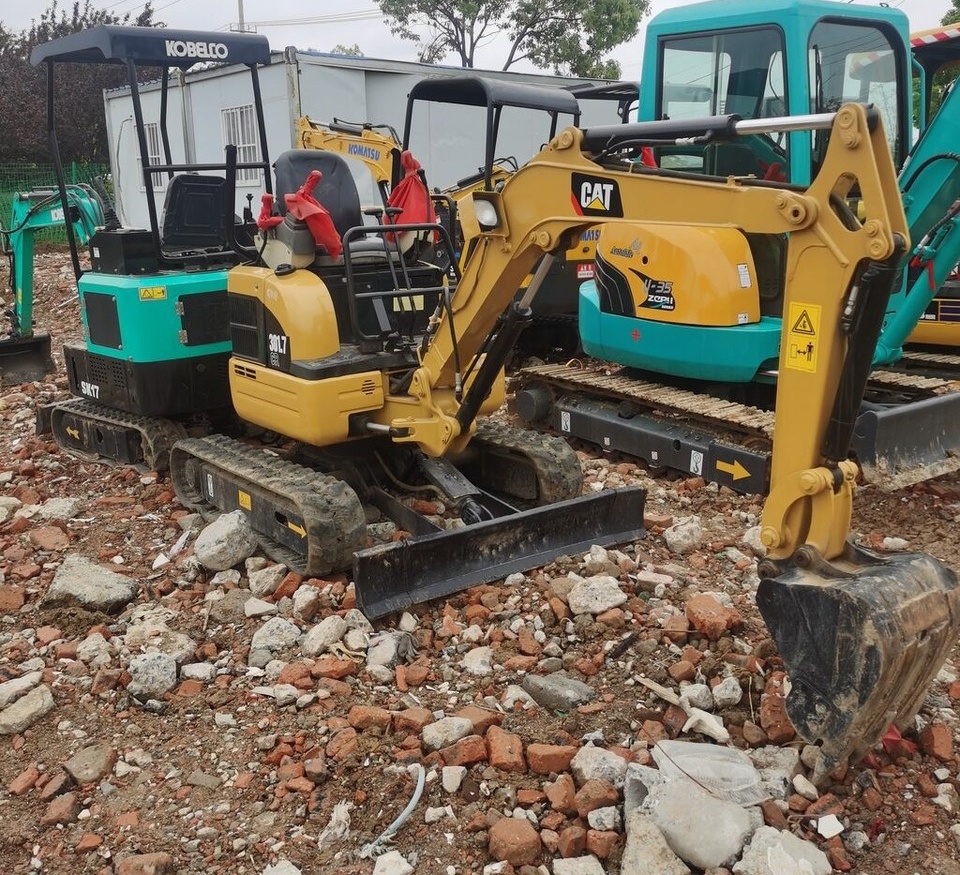 Caterpillar 301.7 - Mini escavadeira: foto 2 Caterpillar 301.7 - Mini escavadeira: foto 2