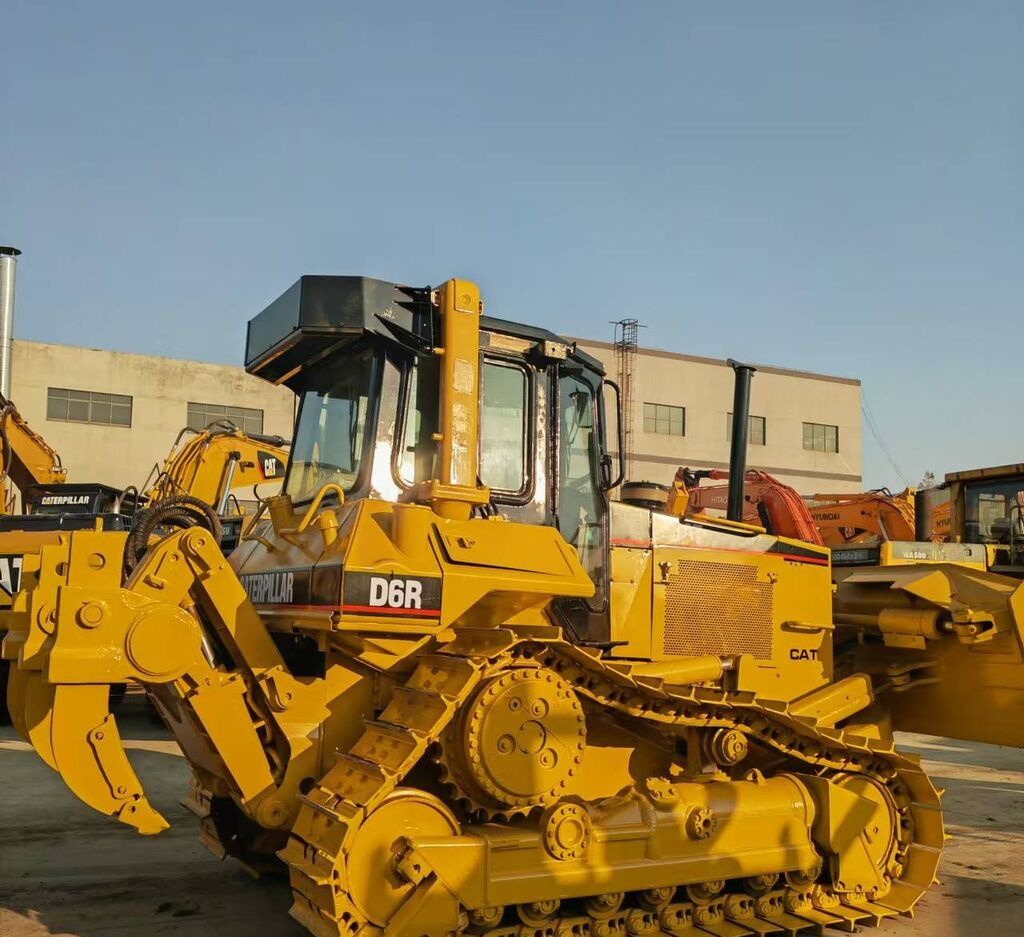Caterpillar D6R - Buldôzer: foto 2 Caterpillar D6R - Buldôzer: foto 2