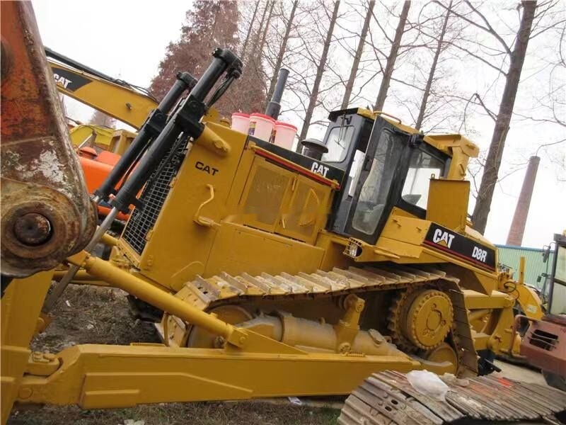 Caterpillar D8R - Buldôzer: foto 1 Caterpillar D8R - Buldôzer: foto 1