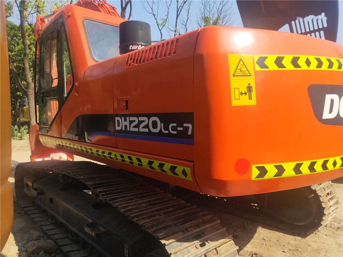 Doosan 220LC-7 - Escavadora de rastos: foto 5 Doosan 220LC-7 - Escavadora de rastos: foto 5