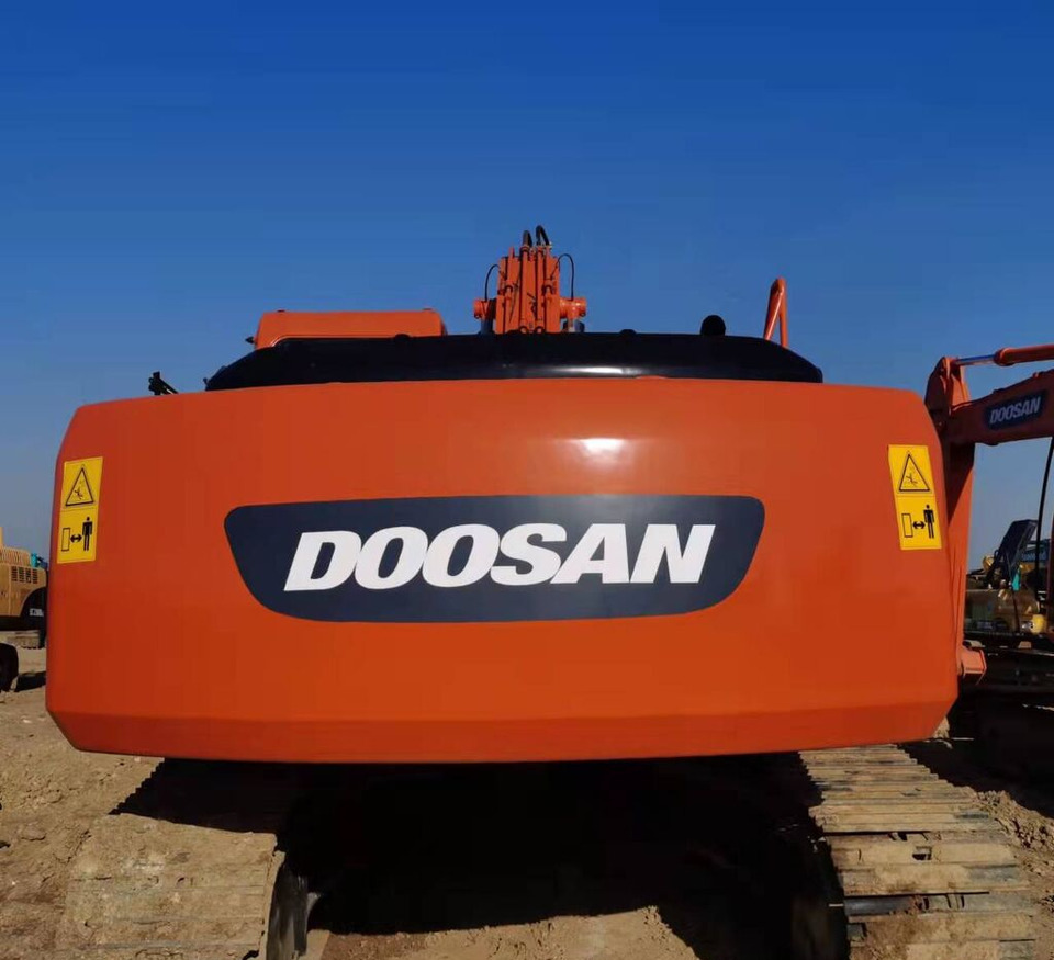 Doosan DH220LC-7 - Escavadora de rastos: foto 2 Doosan DH220LC-7 - Escavadora de rastos: foto 2