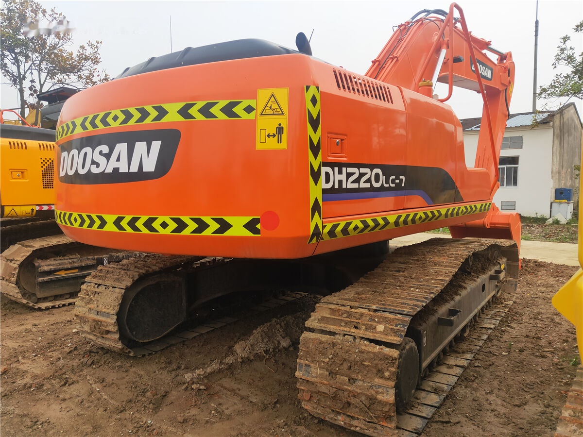 Doosan DH220LC-7 - Escavadora de rastos: foto 1 Doosan DH220LC-7 - Escavadora de rastos: foto 1