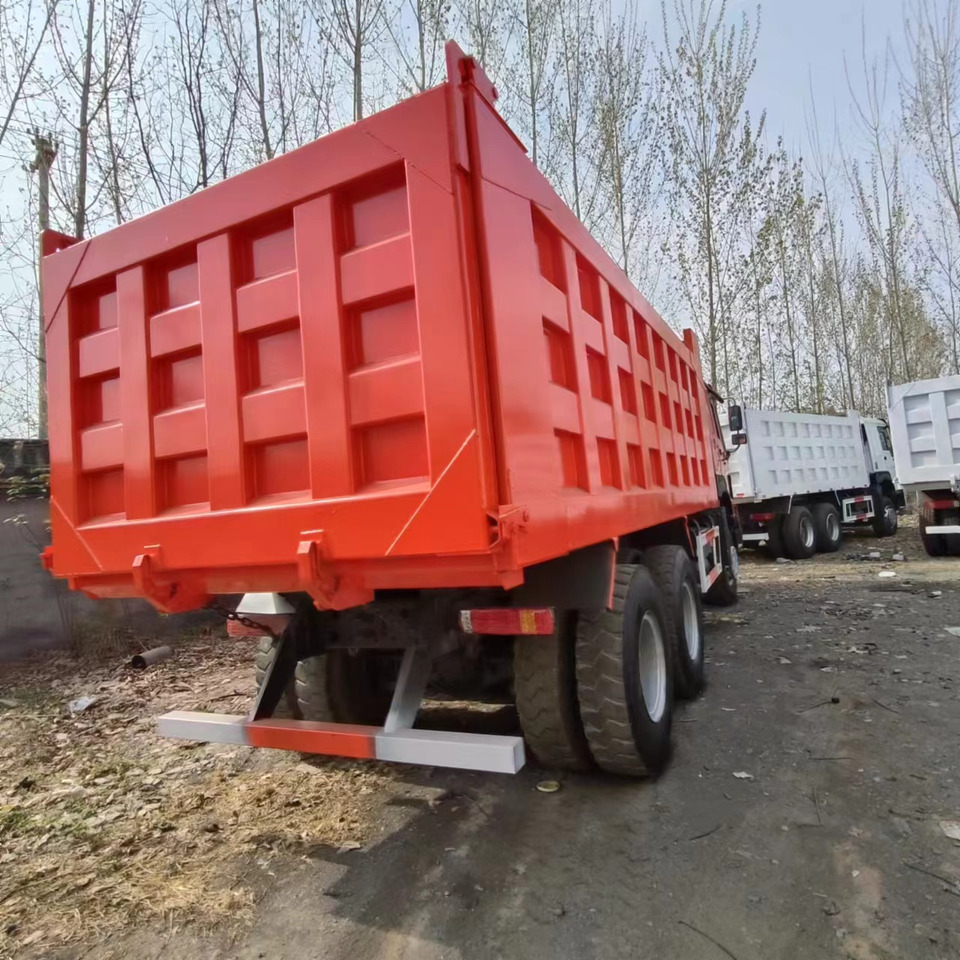 HOWO 371 6X4 - Camião basculante: foto 5 HOWO 371 6X4 - Camião basculante: foto 5