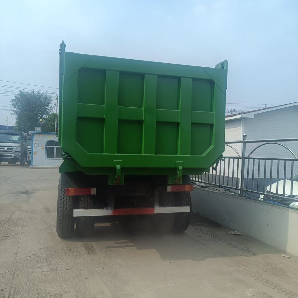 HOWO 371 6X4 - Camião basculante: foto 4 HOWO 371 6X4 - Camião basculante: foto 4