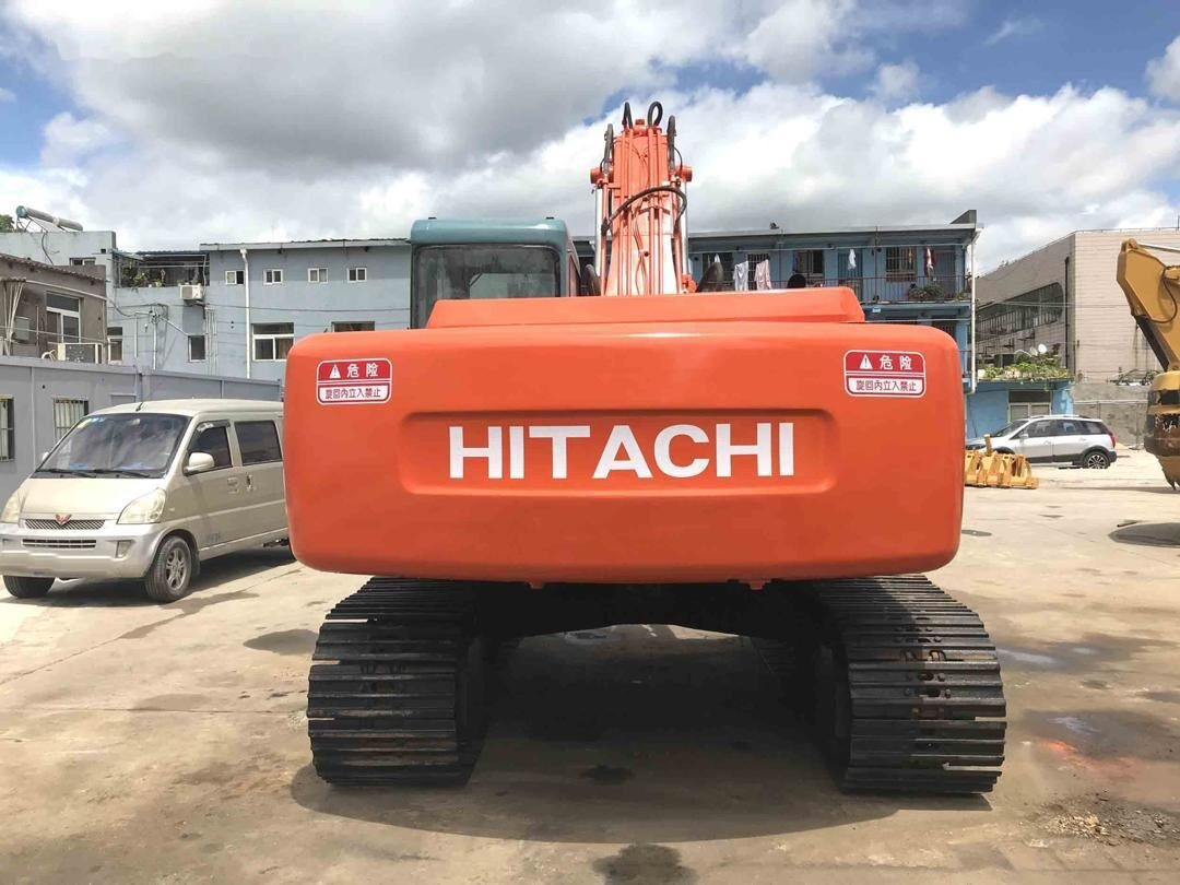 Hitachi EX200-3 - Escavadora de rastos: foto 1 Hitachi EX200-3 - Escavadora de rastos: foto 1