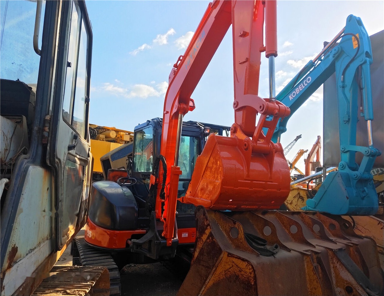 Hitachi ZX55 - Mini escavadeira: foto 4 Hitachi ZX55 - Mini escavadeira: foto 4