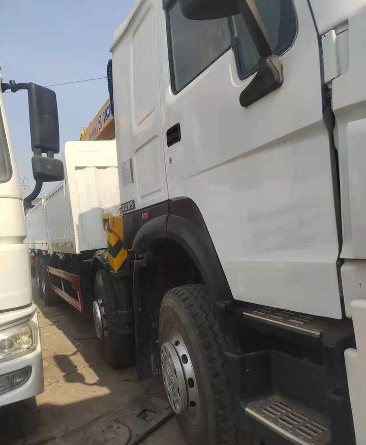 Howo 371 - Camião basculante, Camião grua: foto 5 Howo 371 - Camião basculante, Camião grua: foto 5