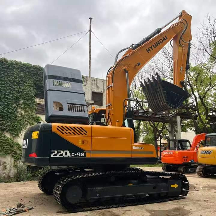 Escavadora de rastos Hyundai Robex 220 LC-9S: foto 8