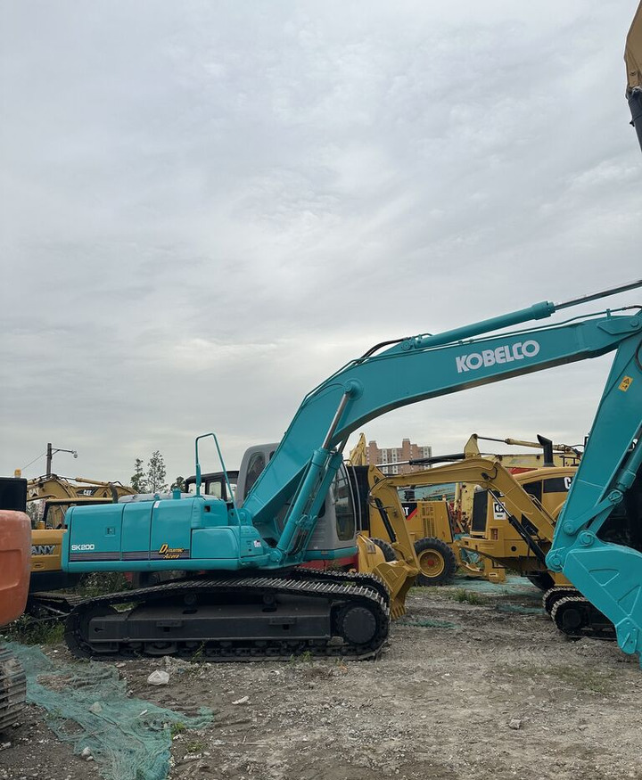 Kobelco SK200 - Escavadora de rastos: foto 5 Kobelco SK200 - Escavadora de rastos: foto 5
