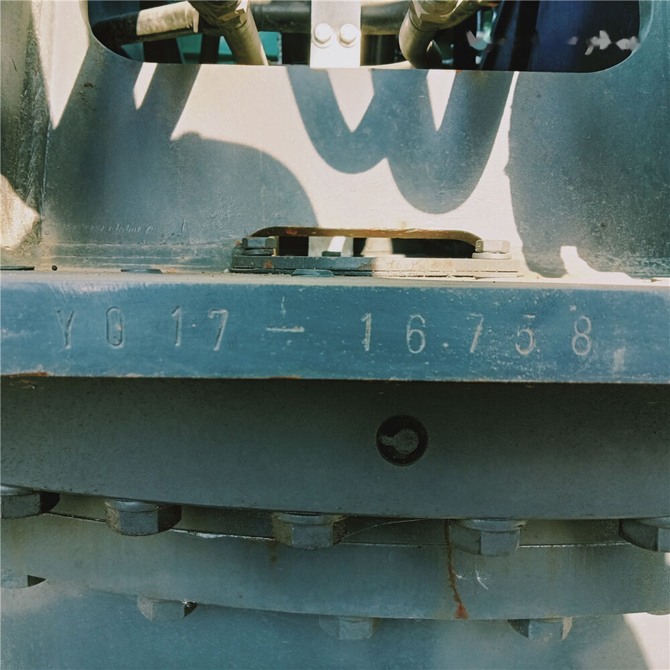 Kobelco SK200D - Escavadora de rastos: foto 2 Kobelco SK200D - Escavadora de rastos: foto 2