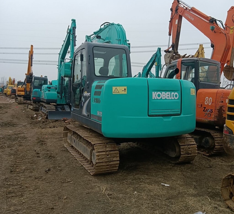 Kobelco SK75-8 - Escavadora de rastos: foto 4 Kobelco SK75-8 - Escavadora de rastos: foto 4