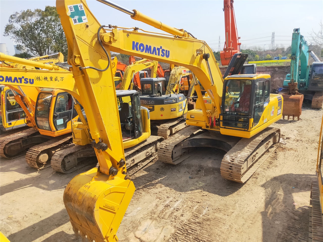 Komatsu PC200-7 - Escavadora de rastos: foto 2 Komatsu PC200-7 - Escavadora de rastos: foto 2