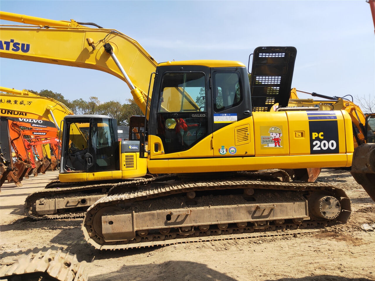 Komatsu PC200-7 - Escavadora de rastos: foto 1 Komatsu PC200-7 - Escavadora de rastos: foto 1