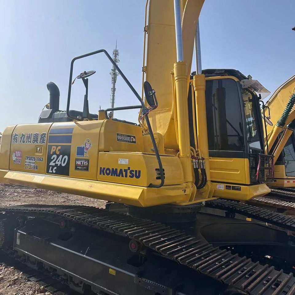 Komatsu PC240-8 - Escavadora de rastos: foto 1 Komatsu PC240-8 - Escavadora de rastos: foto 1