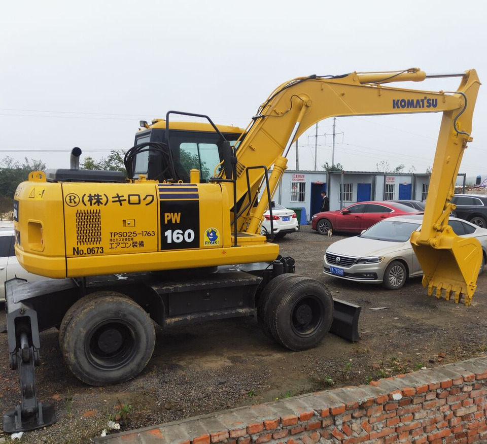 Komatsu PW160 - Escavadora de rastos: foto 2 Komatsu PW160 - Escavadora de rastos: foto 2
