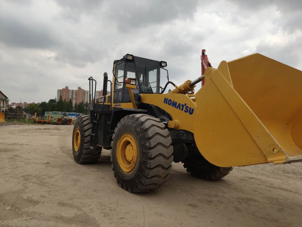 Komatsu WA470 - Pá carregadora de rodas: foto 3 Komatsu WA470 - Pá carregadora de rodas: foto 3