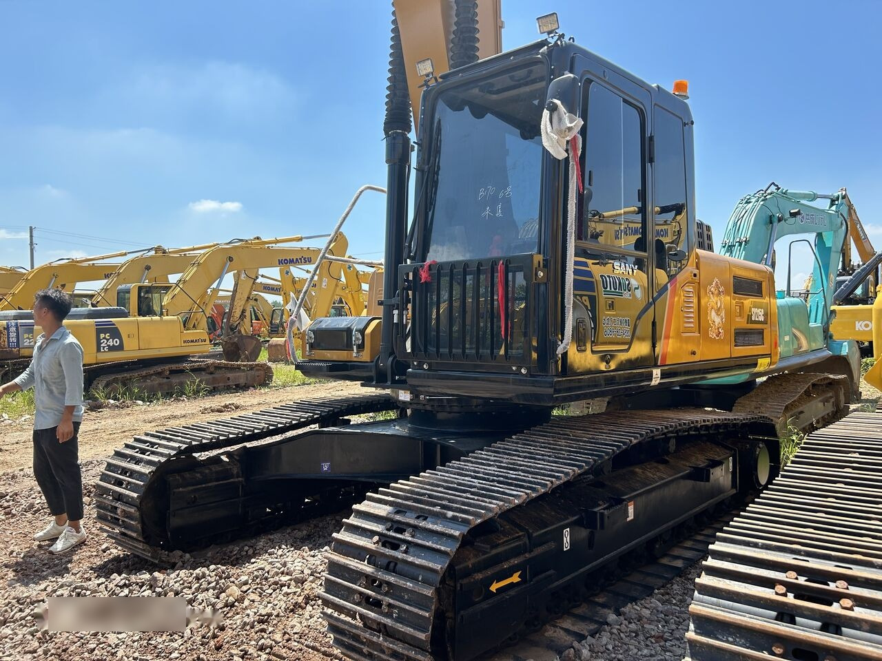 Sany SY215C PRO - Escavadora de rastos: foto 1 Sany SY215C PRO - Escavadora de rastos: foto 1