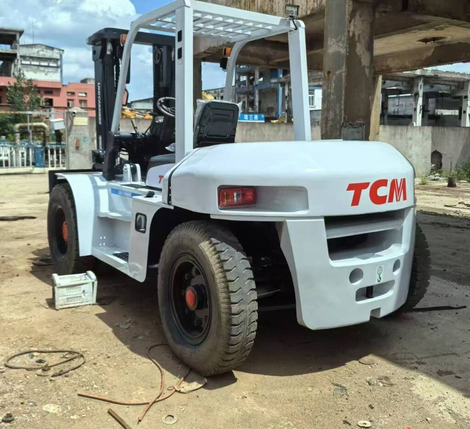 TCM FD100 - Empilhador a diesel: foto 4 TCM FD100 - Empilhador a diesel: foto 4