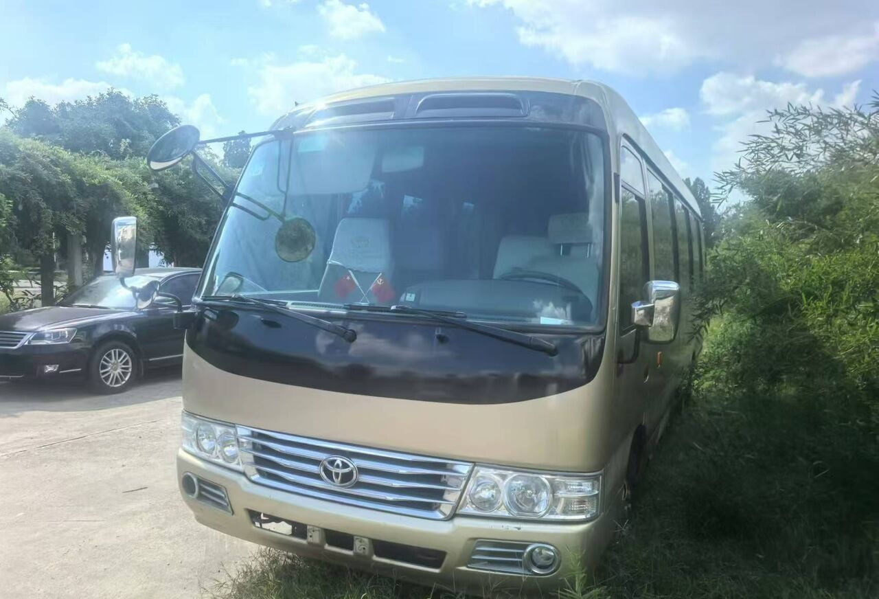 Toyota Coaster - Ônibus suburbano: foto 1 Toyota Coaster - Ônibus suburbano: foto 1