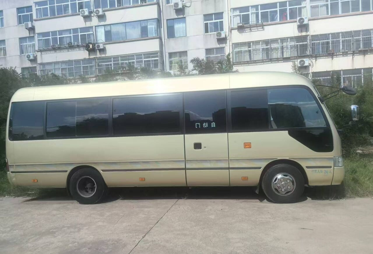 Toyota Coaster - Ônibus suburbano: foto 2 Toyota Coaster - Ônibus suburbano: foto 2